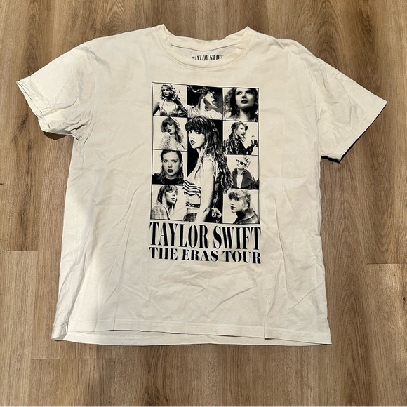 Taylor Swift Tops - TAYLOR SWIFT Tee